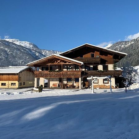 Apartment In Saalfelden Am Steinernen Meer Eksteriør billede