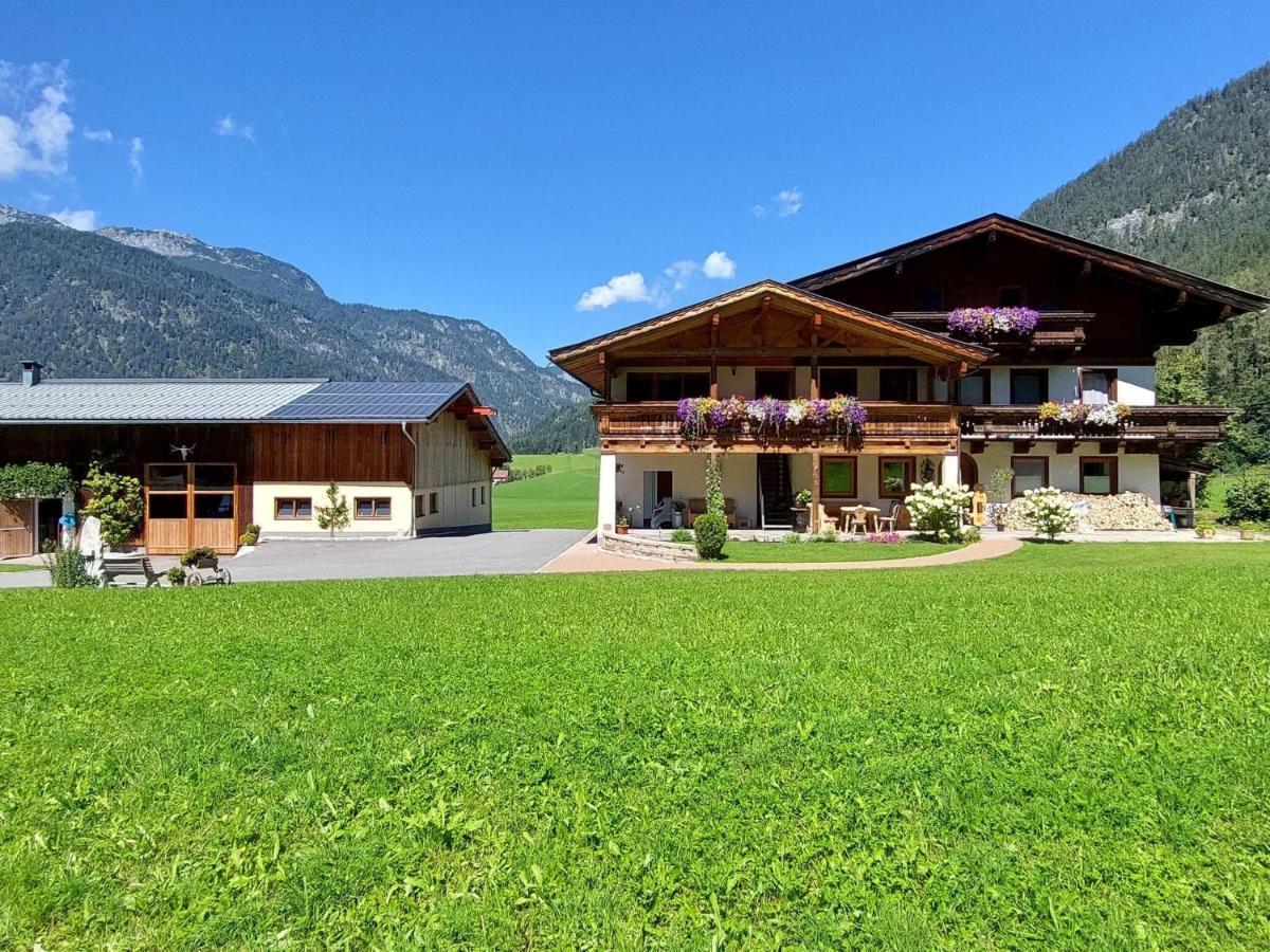 Apartment In Saalfelden Am Steinernen Meer Eksteriør billede